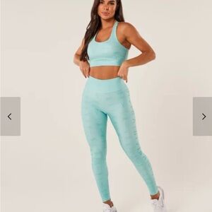 2-Piece Brazilian Aqua Green Activewear Set – Sports Bra (S) + Leggings (M)